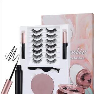 Magnetic Eyeliner and Eyelashes